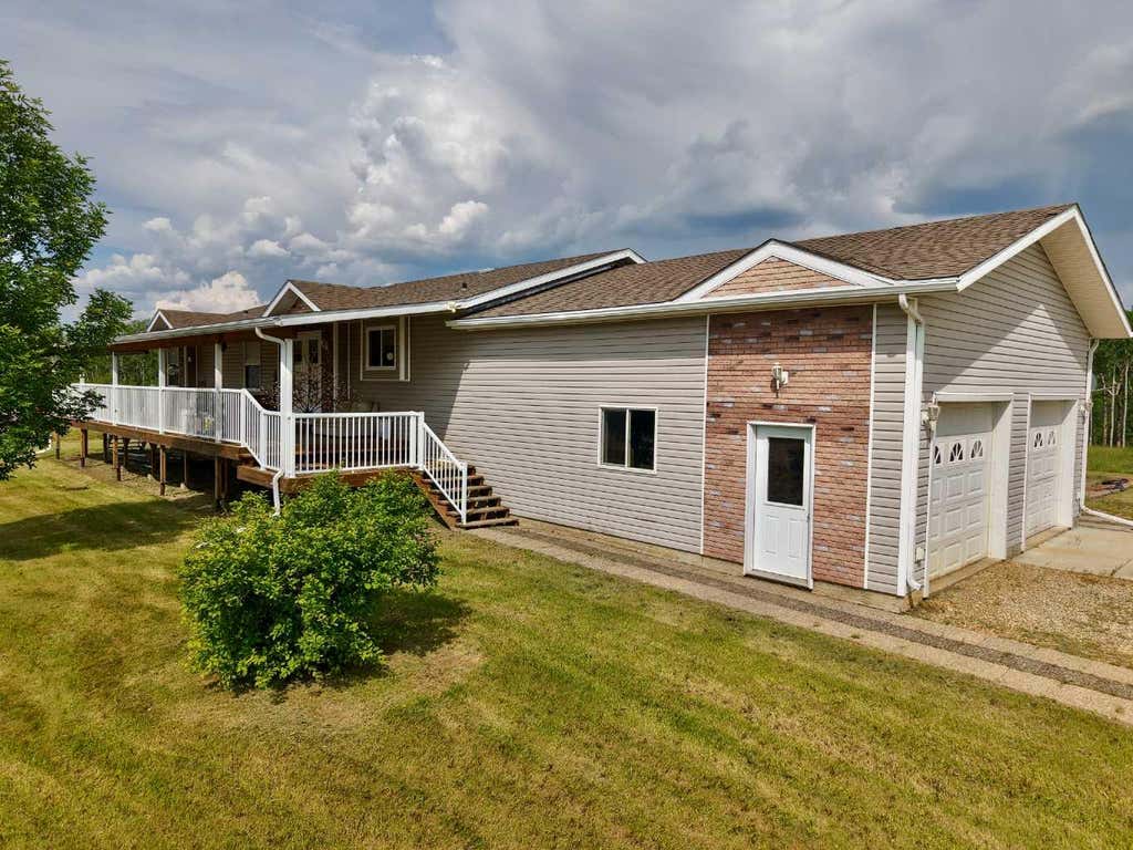 Photo of 20414 Township Road 851, Rural Northern Sunrise County, AB T0H 3B0 (MLS # A2324846)