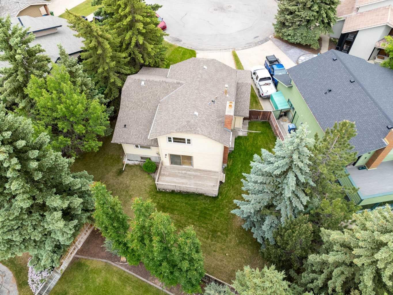 27 Woodgreen Place SW