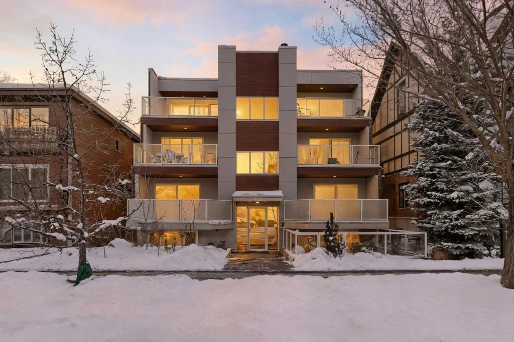 Photo of 912 3 Avenue NW #4, Calgary, AB T2N 0J6 (MLS # A2290095)