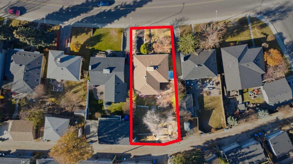 Photo of 2314 Richmond Road SW, Calgary, AB T2T 5E4 (MLS # A2292084)