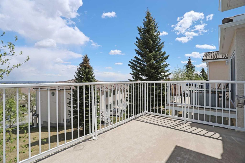 Photo of 78 Hamptons Link NW, Calgary, AB T3A 5V9 (MLS # A2311143)