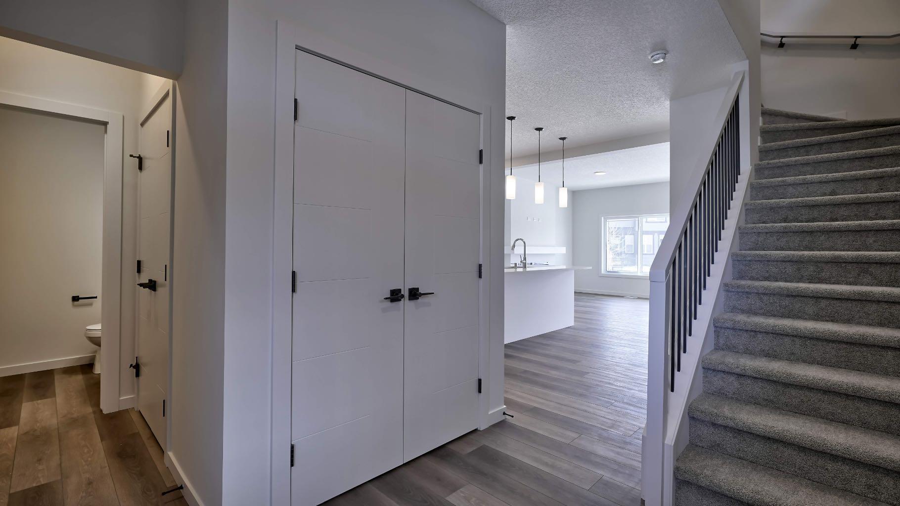 264 Legacy Glen Parade SE