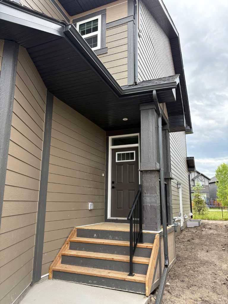 264 Legacy Glen Parade SE