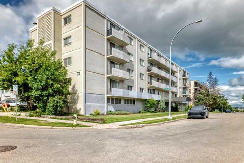 Photo of 316 1 Avenue NE #401, Calgary, AB T2E 0B2 (MLS # A2323460)