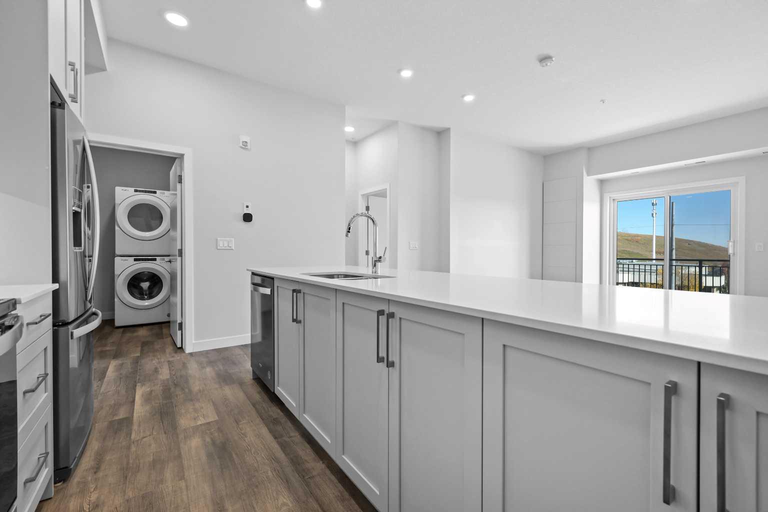 255 Les Jardins Park SE 406