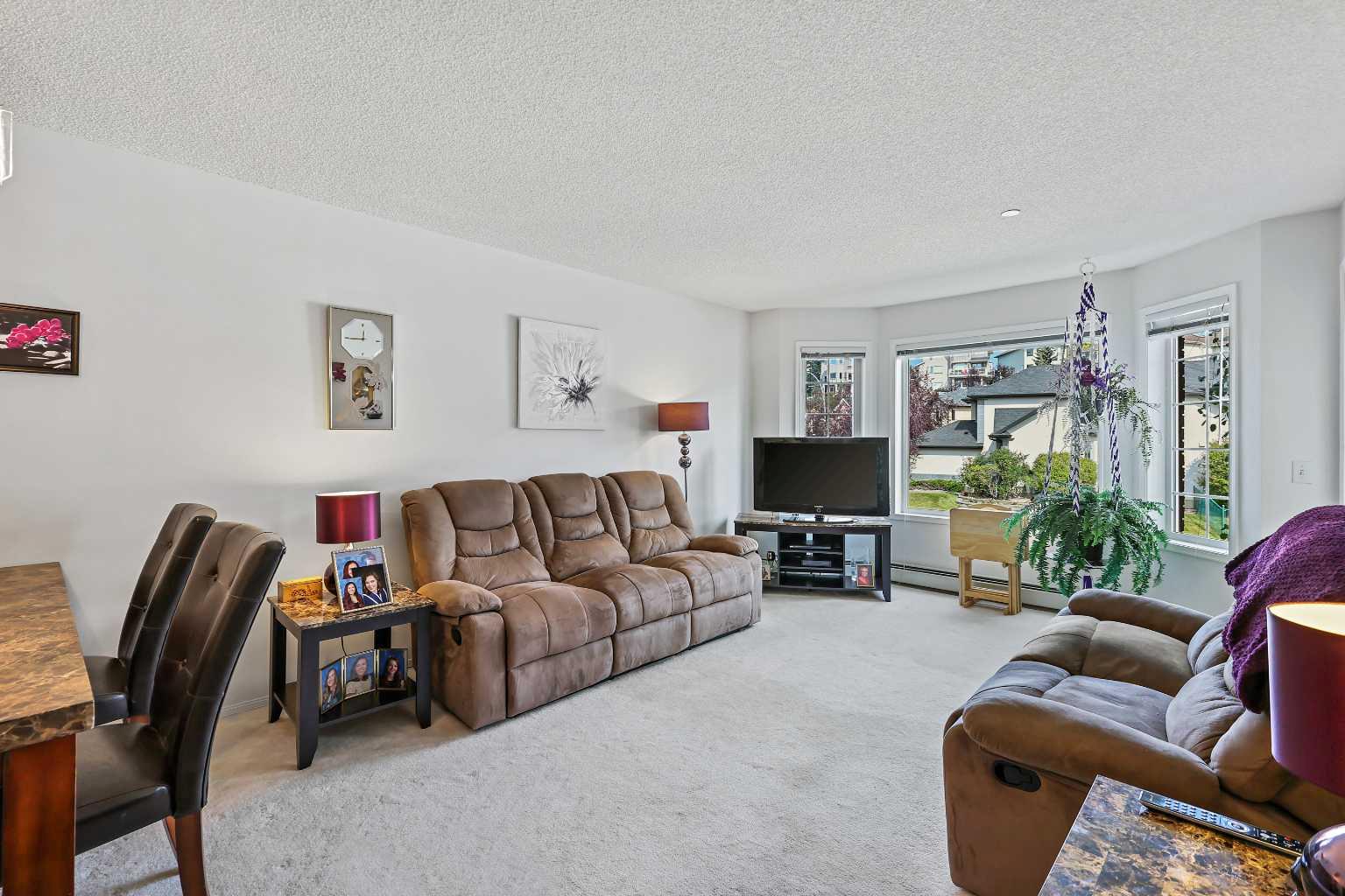 1206 Sienna Park Green SW