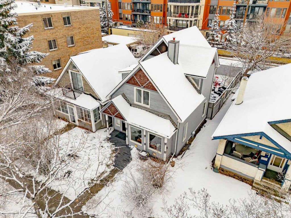 Photo of 1416 Memorial Drive NW, Calgary, AB T2N 3E5 (MLS # A2293255)