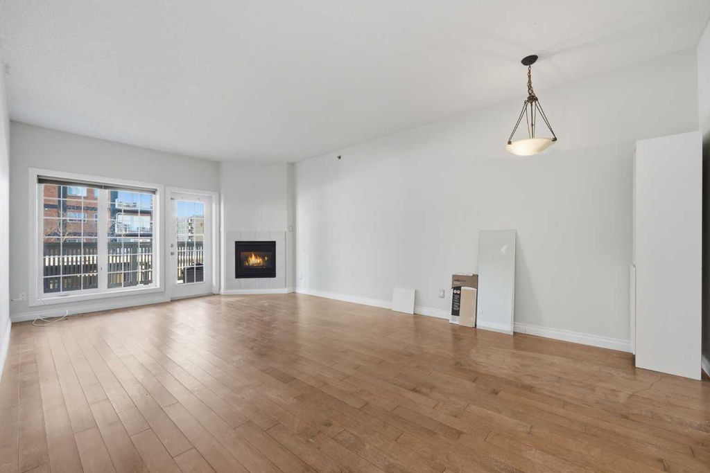Photo of 820 15 Avenue SW #402, Calgary, AB T2R 0S1 (MLS # A2271775)