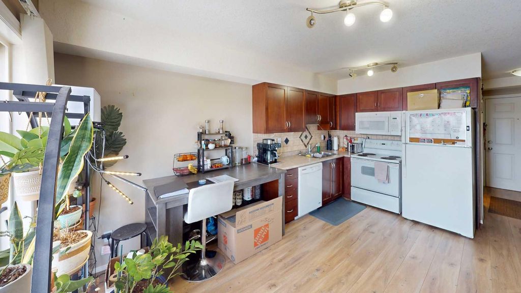 Photo of 11220 104 Avenue #206, Grande Prairie, AB T8V 0P3 (MLS # A2292314)