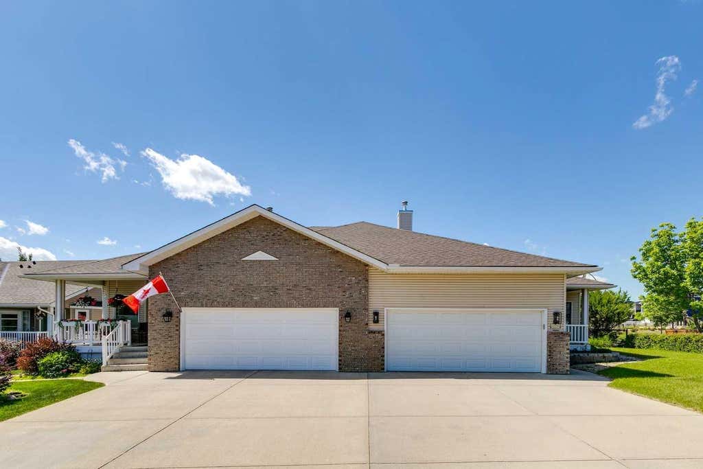 Photo of 101 Sandstone Court, Okotoks, AB T1S 1R2 (MLS # A2321598)