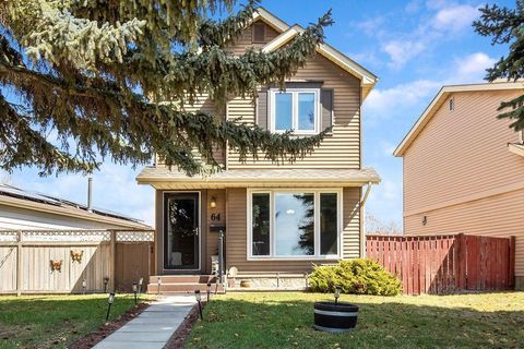 Photo of 64 Erin Ridge Road SE, Calgary, AB T2B 2W8 (MLS # A2305287)