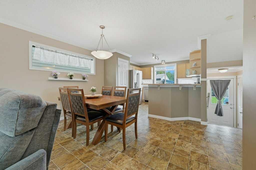 Photo of 358 Prestwick Circle SE, Calgary, AB T2Z 4P4 (MLS # A2322490)
