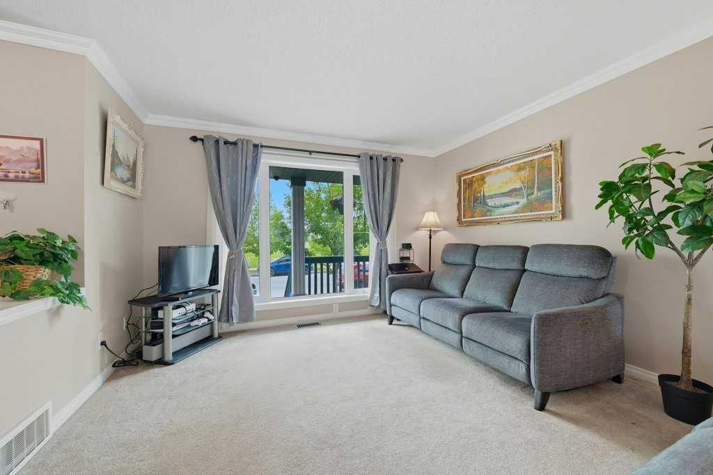 Photo of 358 Prestwick Circle SE, Calgary, AB T2Z 4P4 (MLS # A2322490)