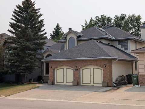 Photo of 935 Shawnee Drive SW, Calgary, AB T2Y 2G9 (MLS # A2314560)