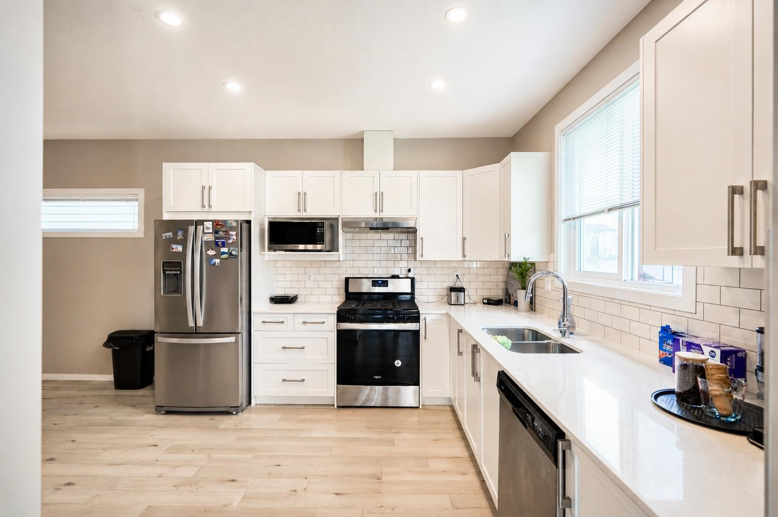 130 Redstone NE 102