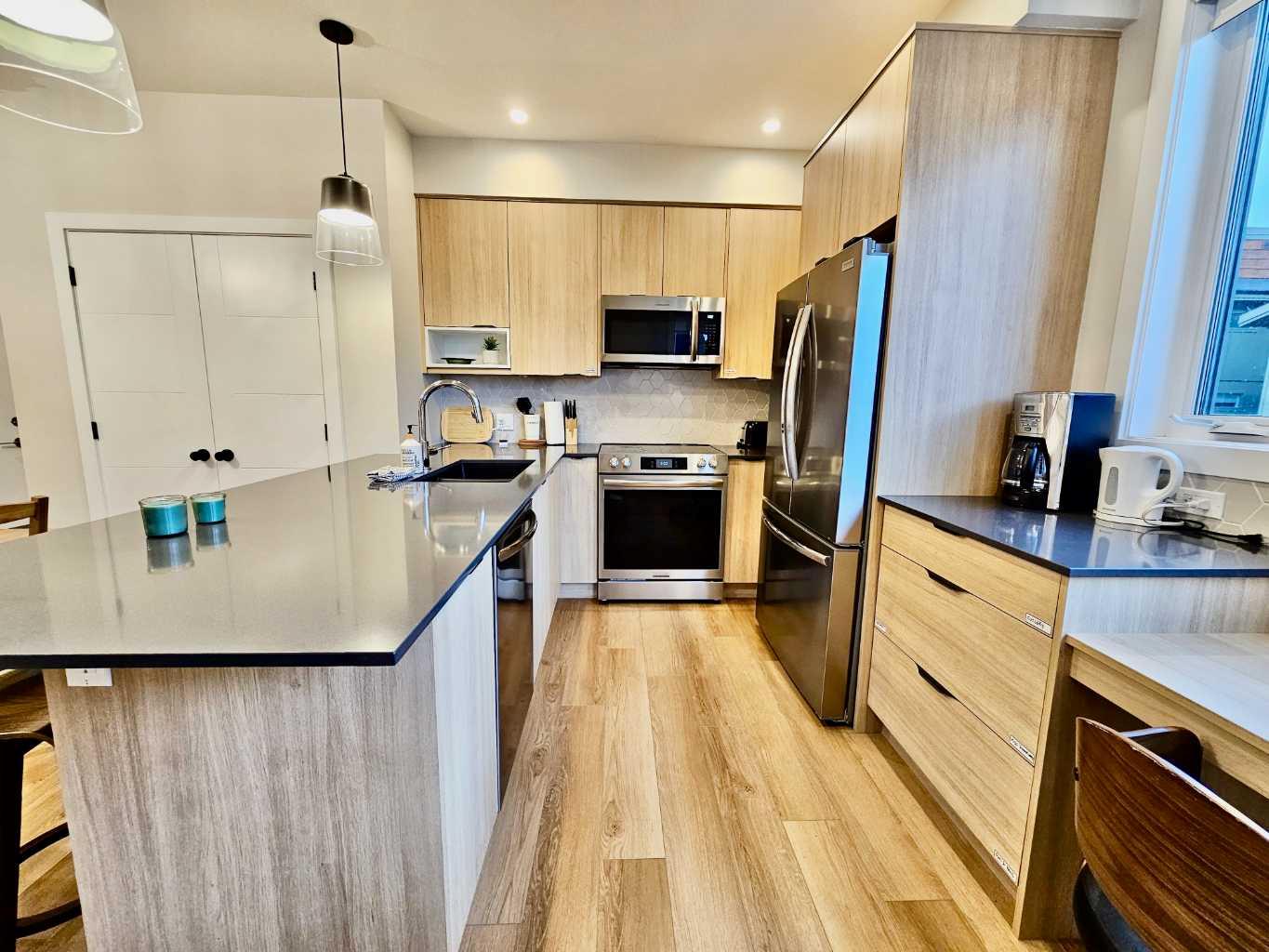 209 Stewart Creek Rise 202I