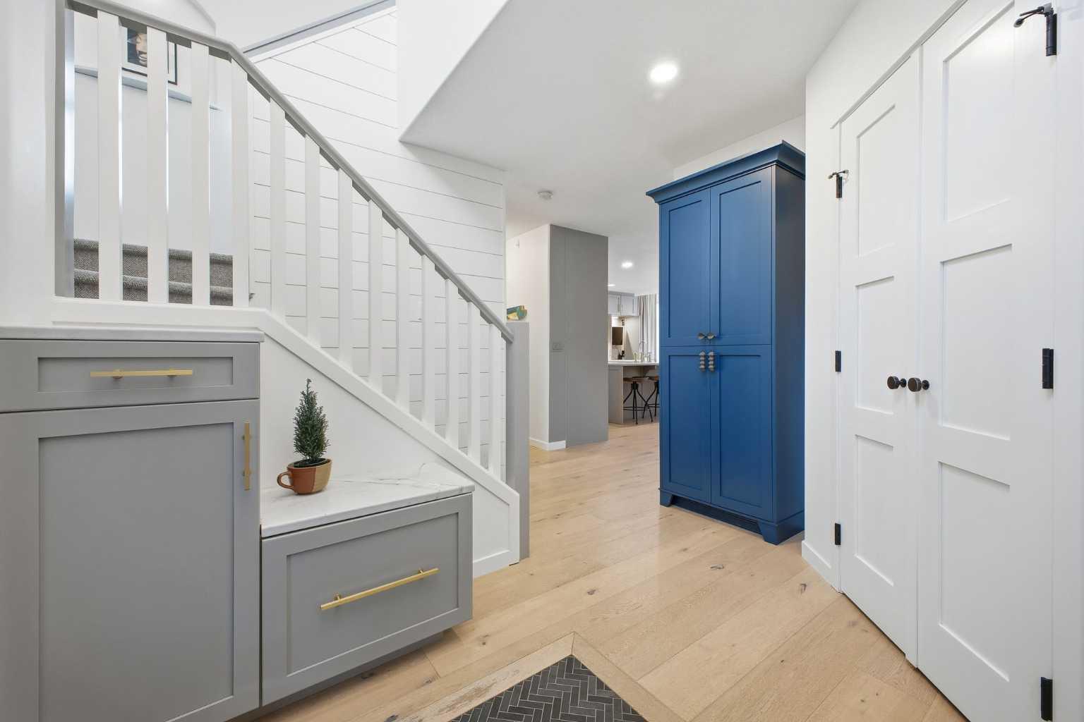 153 Cougarstone Common SW