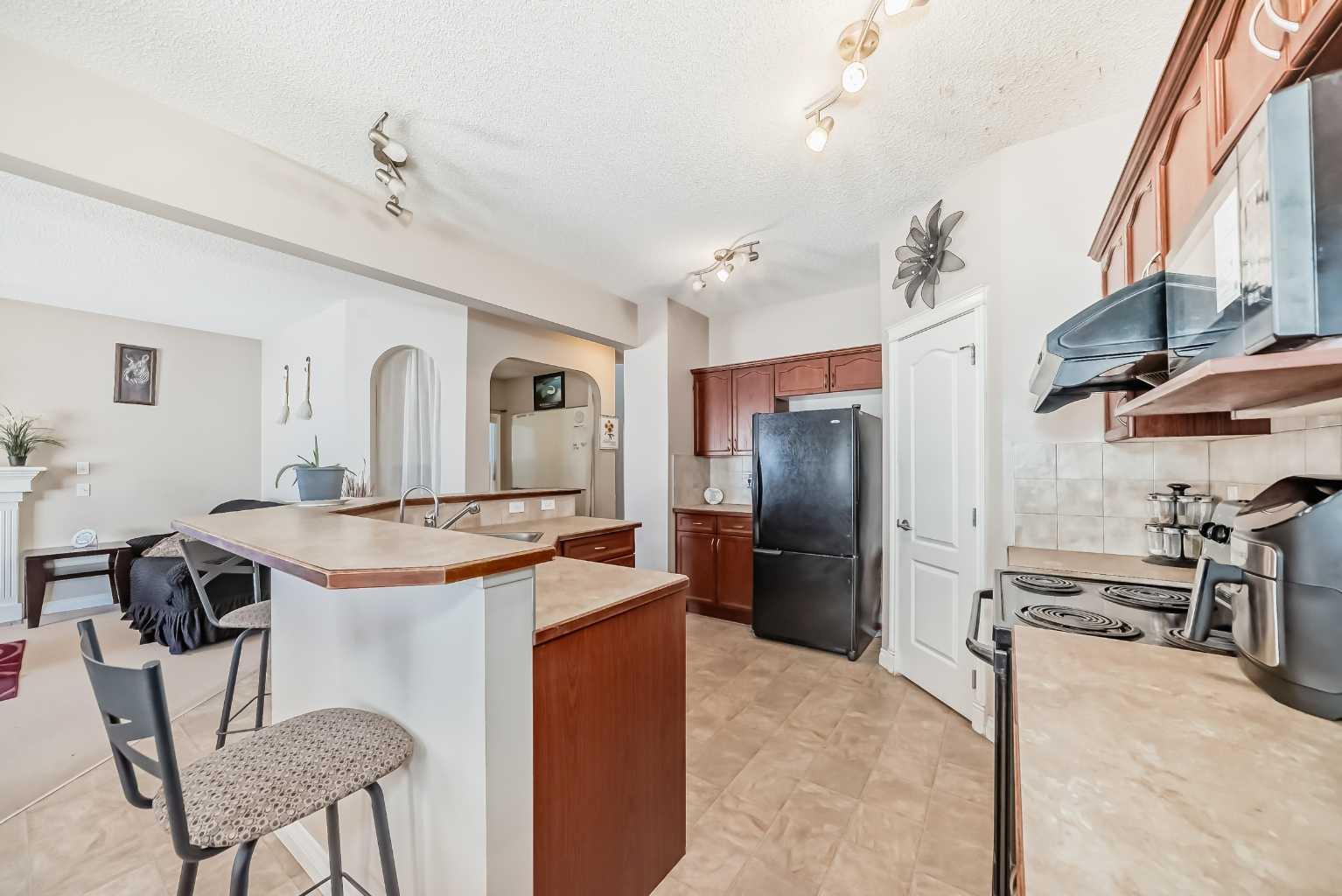 292 Taralake Terrace NE