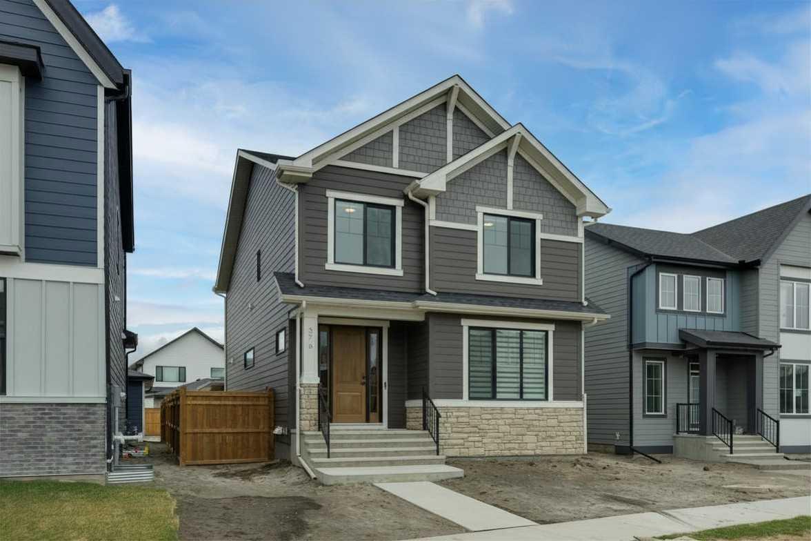 576 Grayling Bend