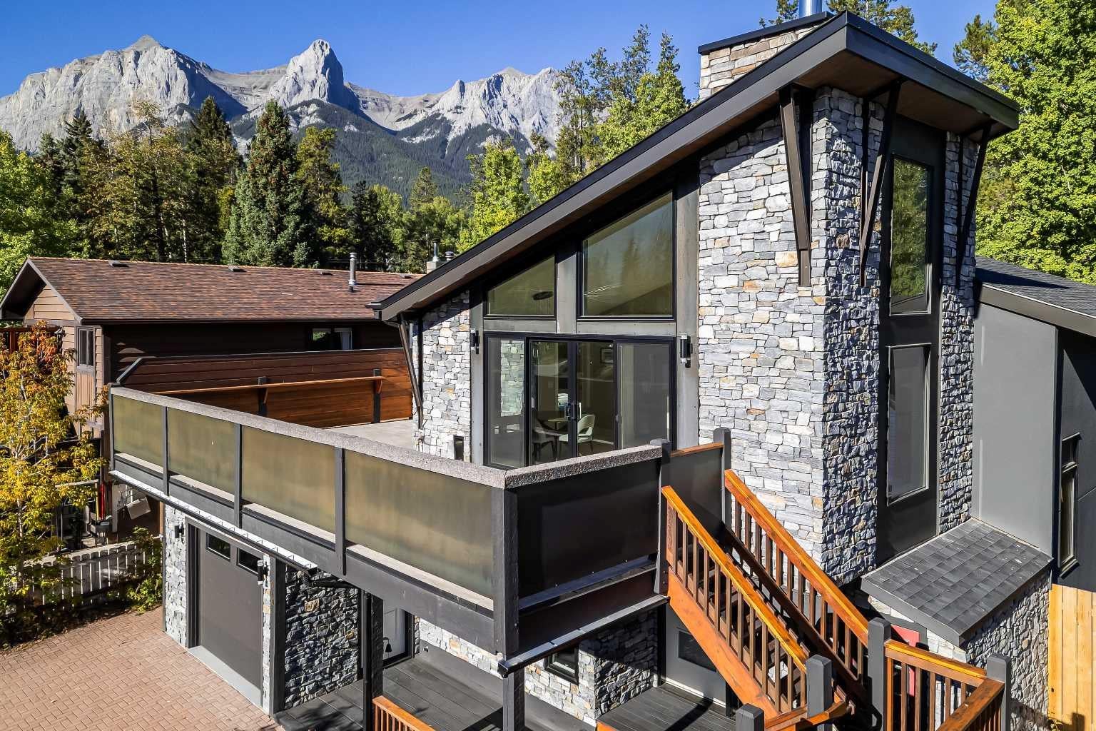 610 Larch Place