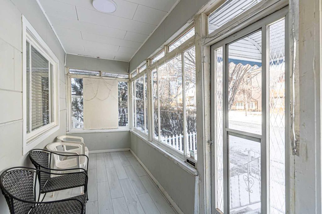 Photo of 1023 1 Avenue NW, Calgary, AB T2N 0A8 (MLS # A2282065)