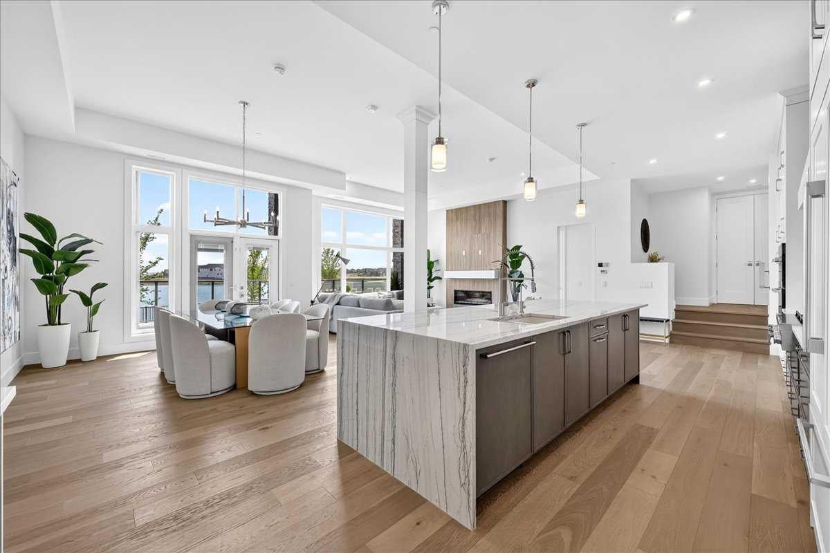 150 Marina Cove SE 101