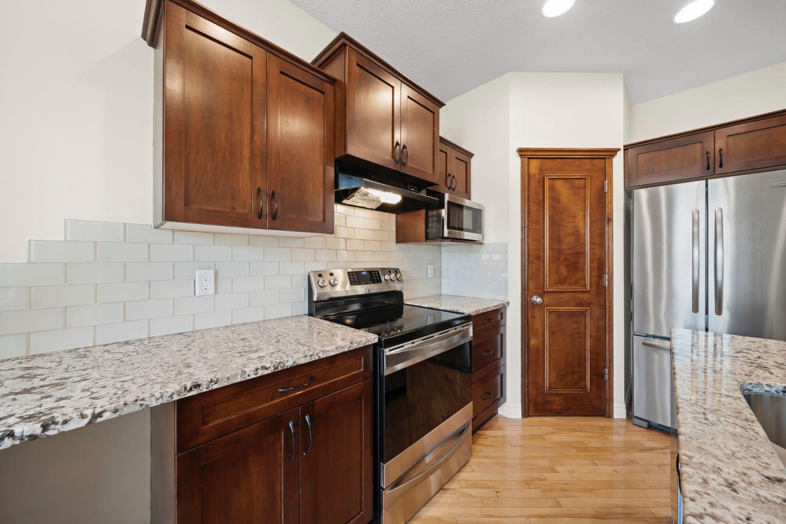 120 Prestwick Point SE