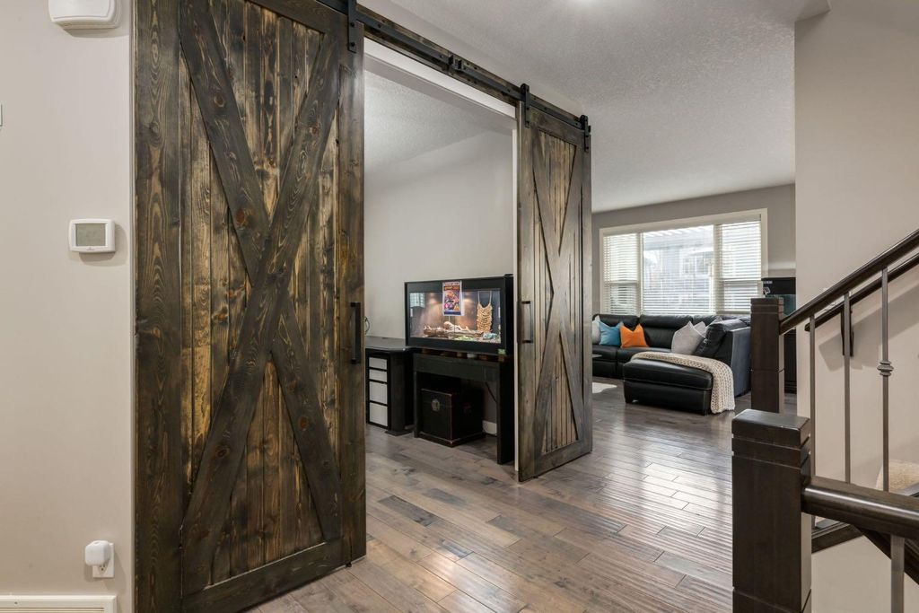 Photo of 39 Cranbrook Crescent SE, Calgary, AB T3M 0W9 (MLS # A2304648)