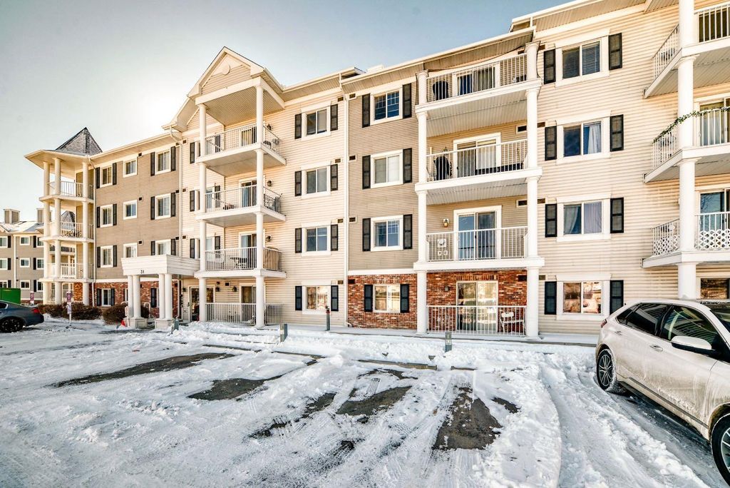 Photo of 31 Country Village Manor NE #4216, Calgary, AB T3K 0T3 (MLS # A2288088)