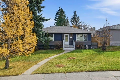 Photo of 3239 Kenmare Crescent SW, Calgary, AB T3E 4R4 (MLS # A2354045)