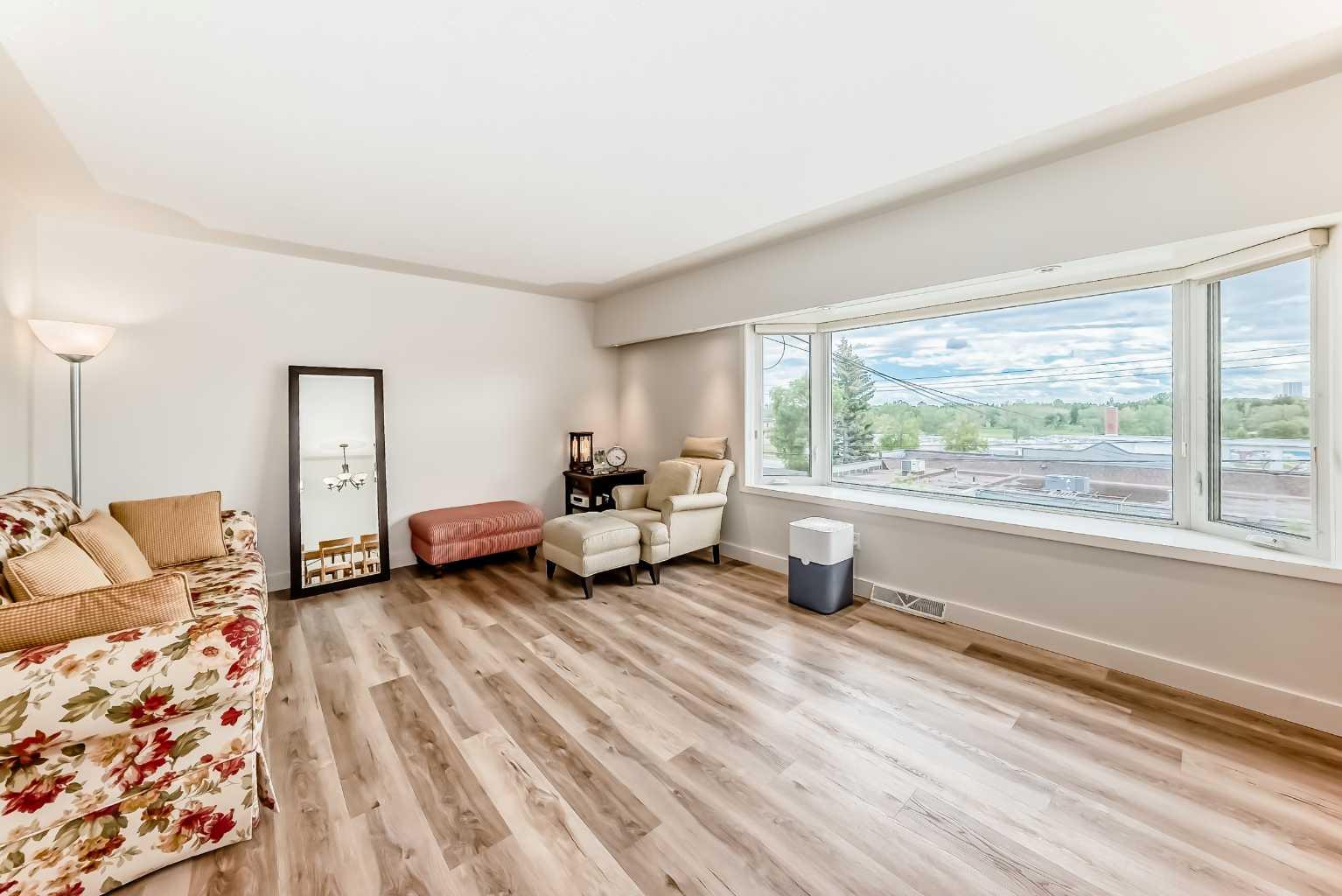 35 Collingwood Place NW