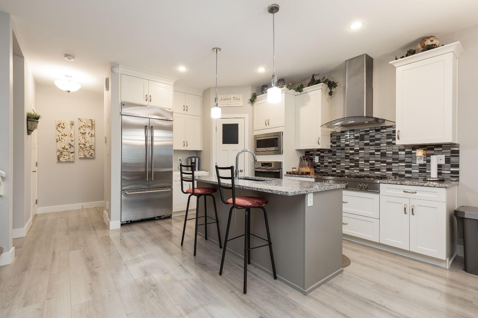 815 Miners Boulevard W