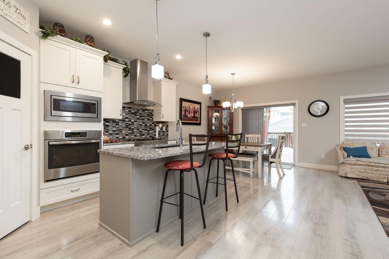 815 Miners Boulevard W