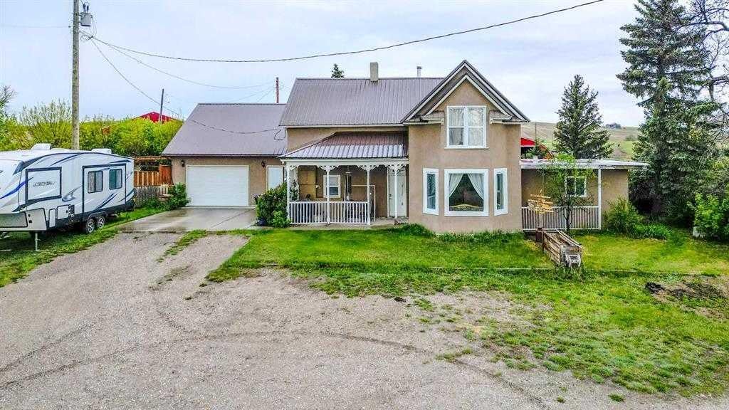 Photo of 30058 Hwy 501, Rural Cardston County, AB T0K 0K0 (MLS # A2338417)