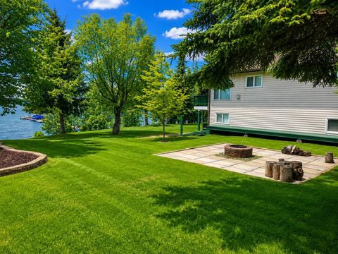 Photo of 1411 Juniper Road, Sunbreaker Cove, AB T0C 0J0 (MLS # A2321505)
