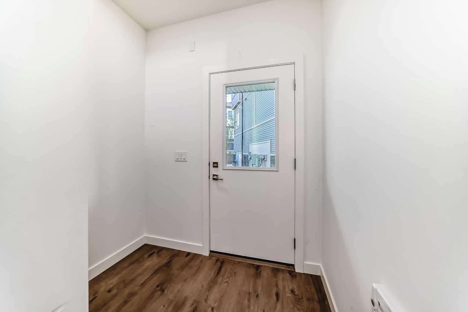 335 Creekside Boulevard SW 605