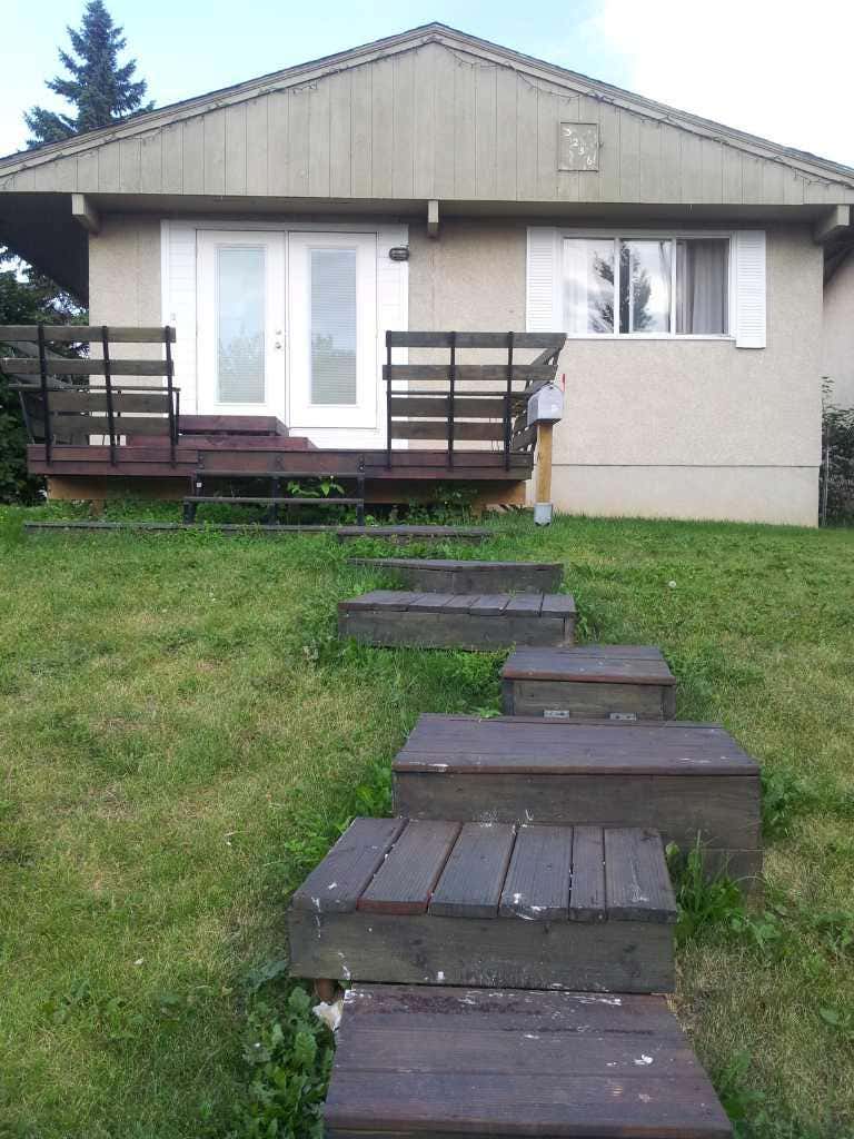 Photo of 3256 Doverville Crescent SE, Calgary, AB T2B 1T9 (MLS # A2318464)