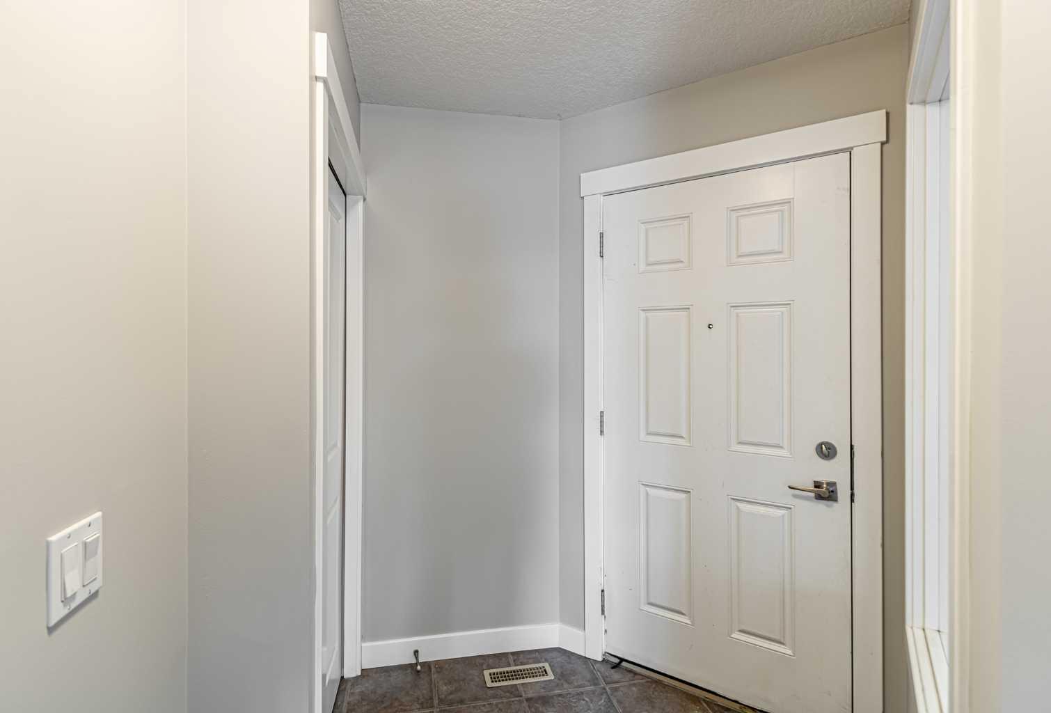 173 Silverado Plains Close SW