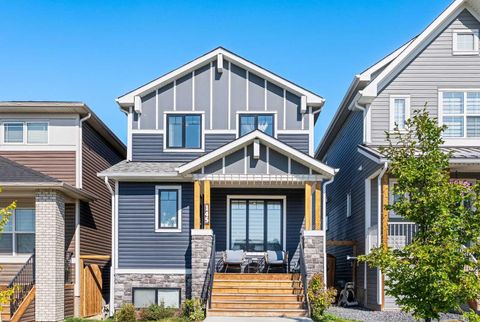 145 Lucas Crescent NW Calgary AB T3P 1M6