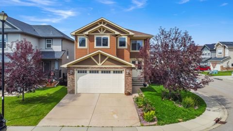 40 Baywater Court SW Airdrie AB T4B 0A8