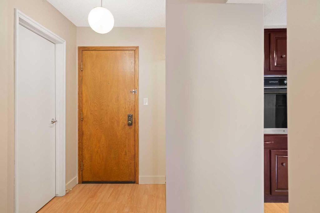 Photo of 345 4 Avenue NE #105, Calgary, AB T2E 0J4 (MLS # A2287751)