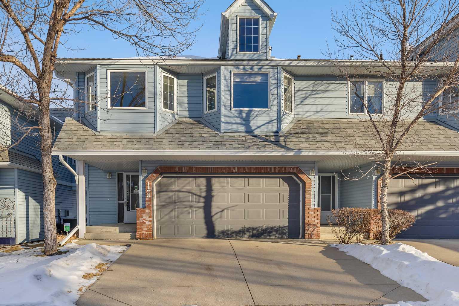 140 Valley Ridge Heights NW