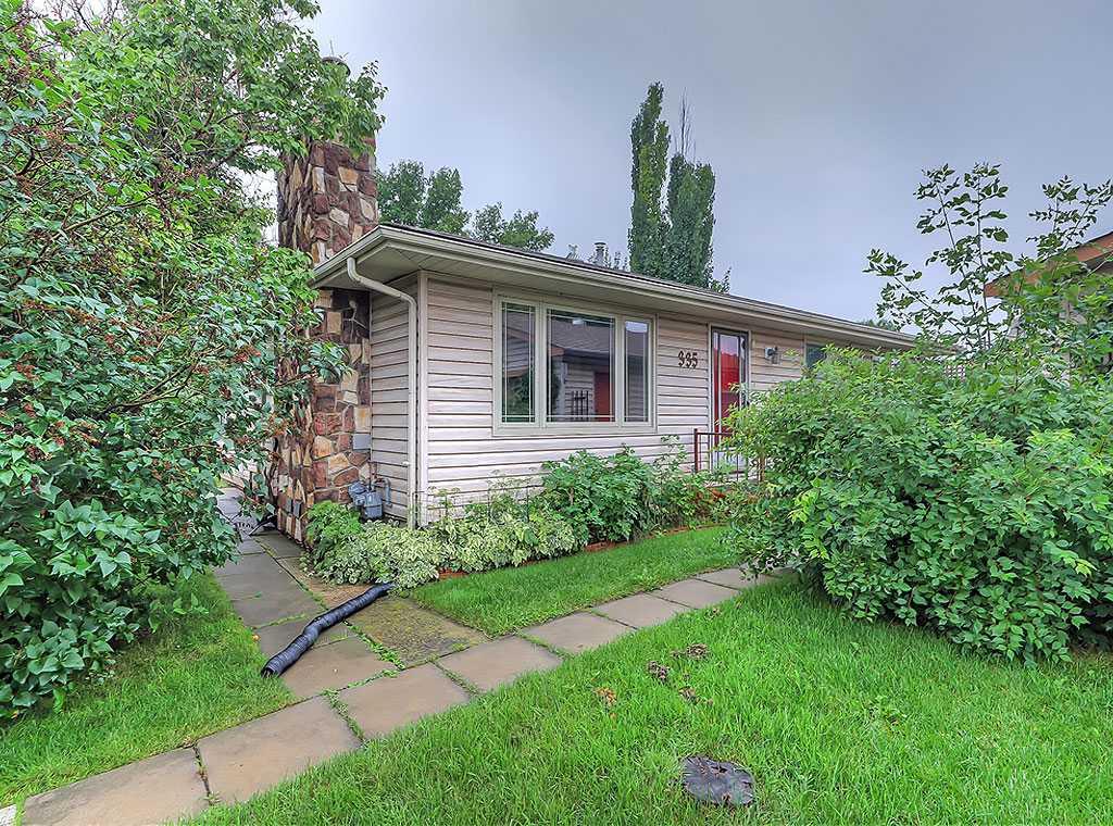 335 Lynnover Place SE