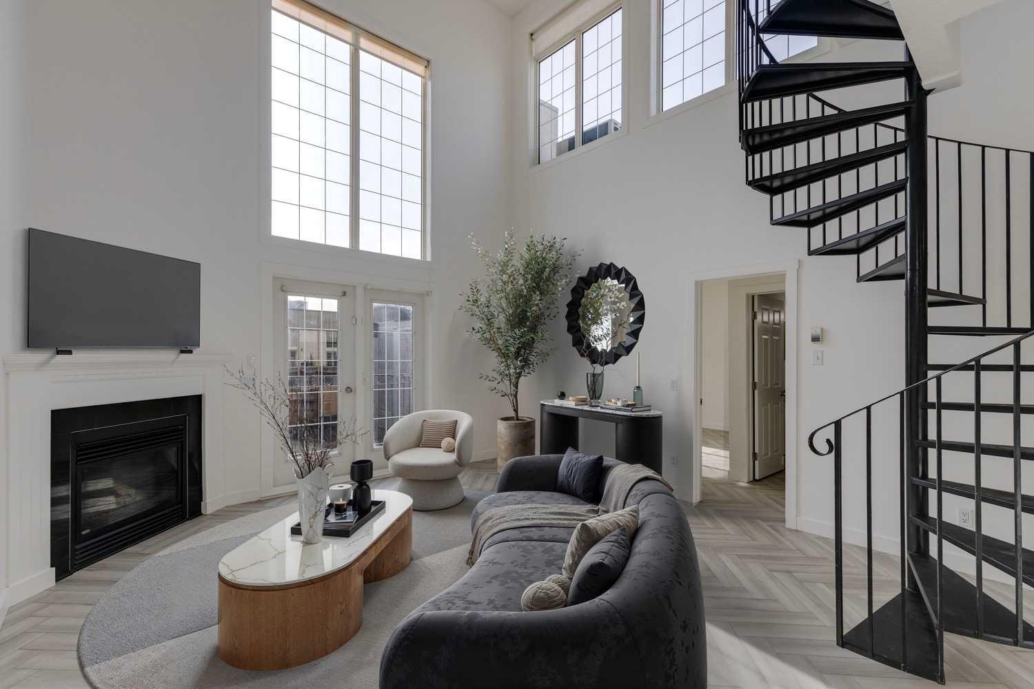 527 15 Avenue SW 403