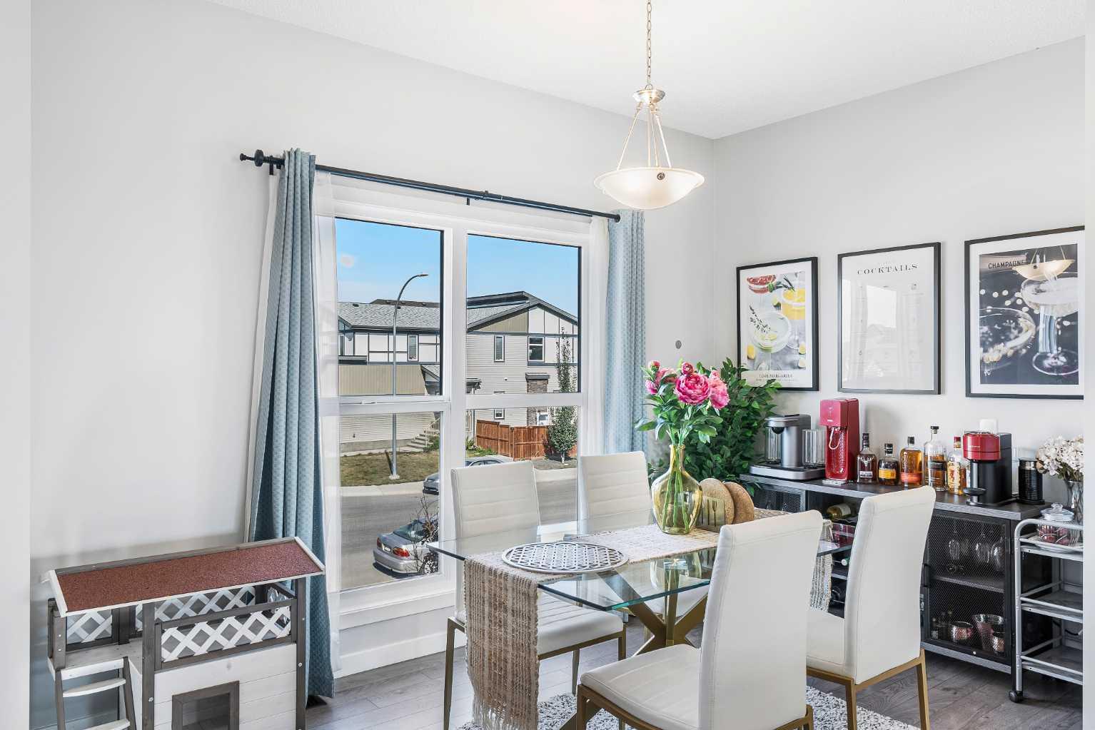 307 Walgrove Boulevard SE