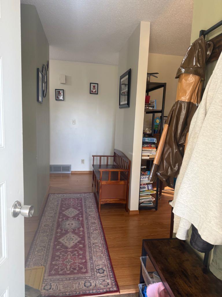 Photo of 313 Nill Place, Hanna, AB T0J 1P0 (MLS # A2354809)