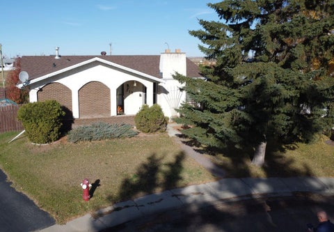 Photo of 313 Nill Place, Hanna, AB T0J 1P0 (MLS # A2354809)