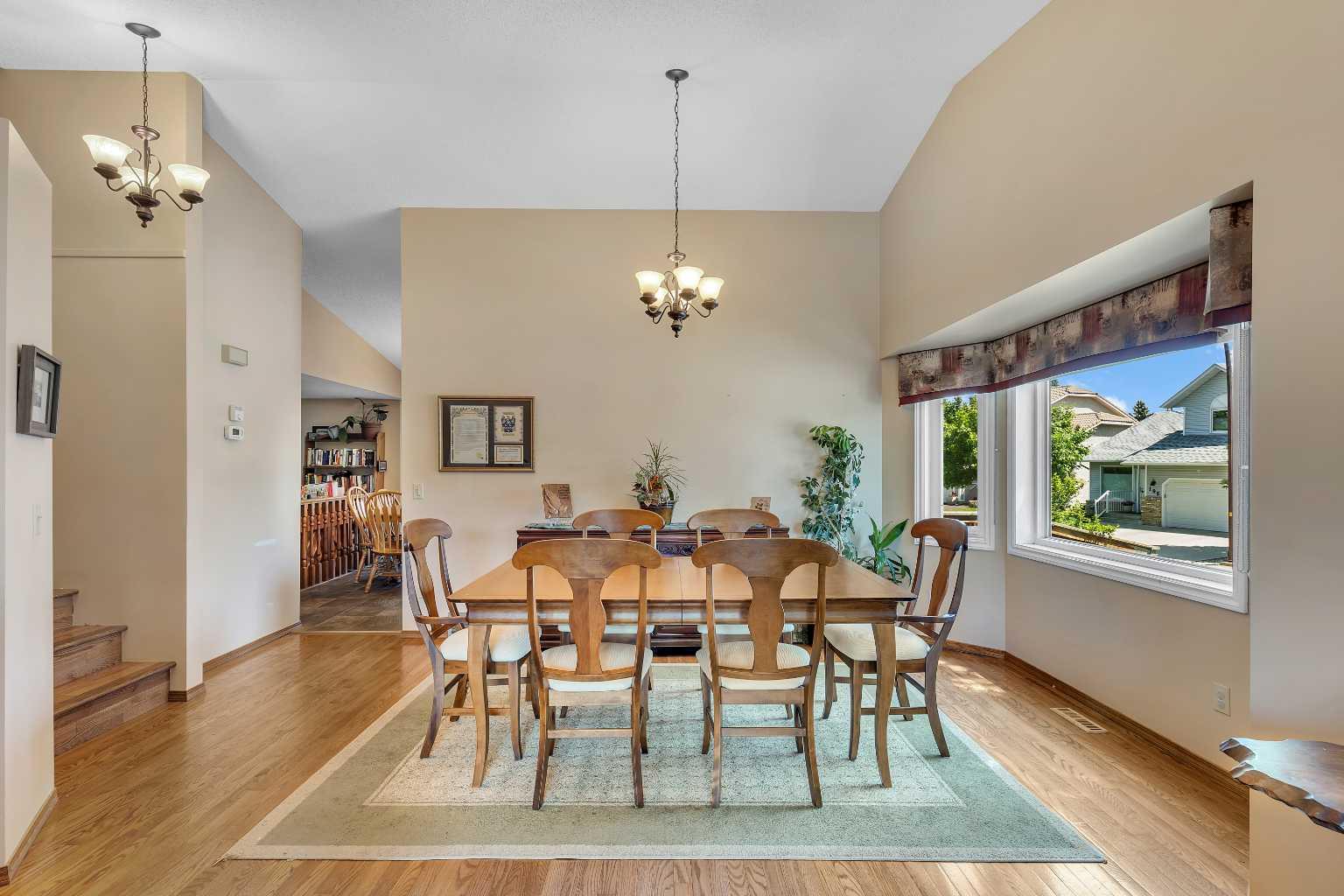 179 Scenic Hill Close NW
