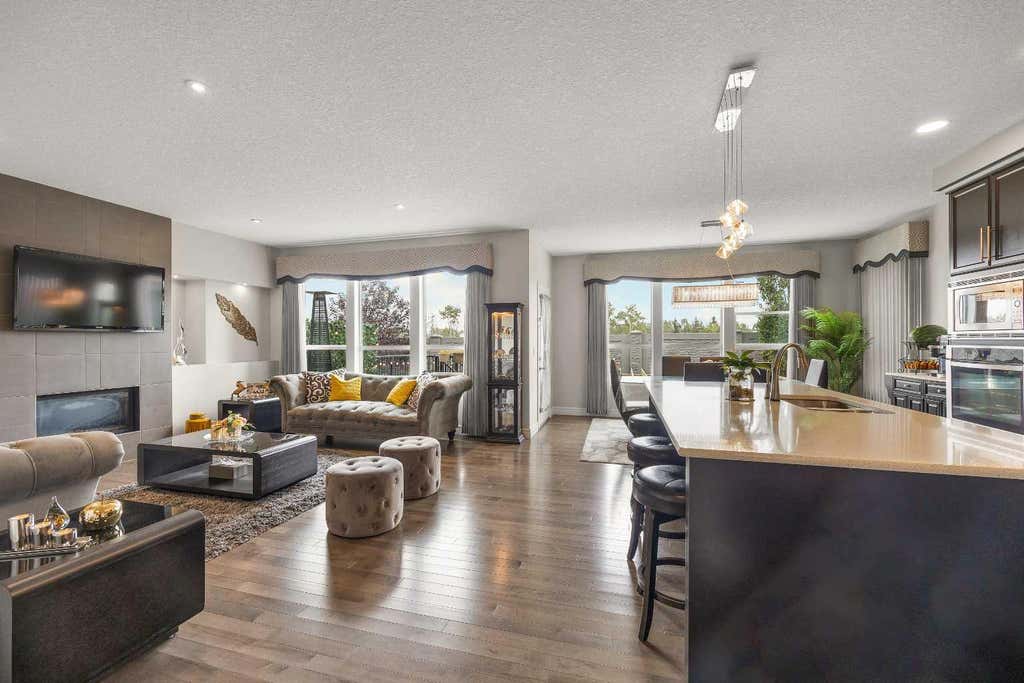 Photo of 183 Aspen Acres Manor SW, Calgary, AB T3H 0Z4 (MLS # A2338661)