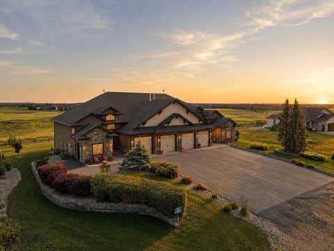 Photo of 107A Wolf Run Drive, Rural Ponoka County, AB T4J 1R3 (MLS # A2333437)